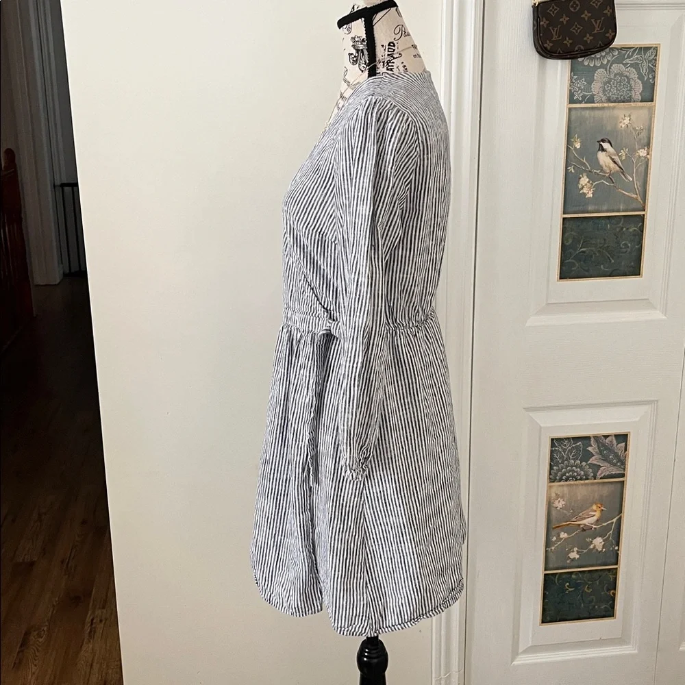 Old Navy Blue & White Striped Long Sleeve V-Neck Dress - Picture 4 of 13